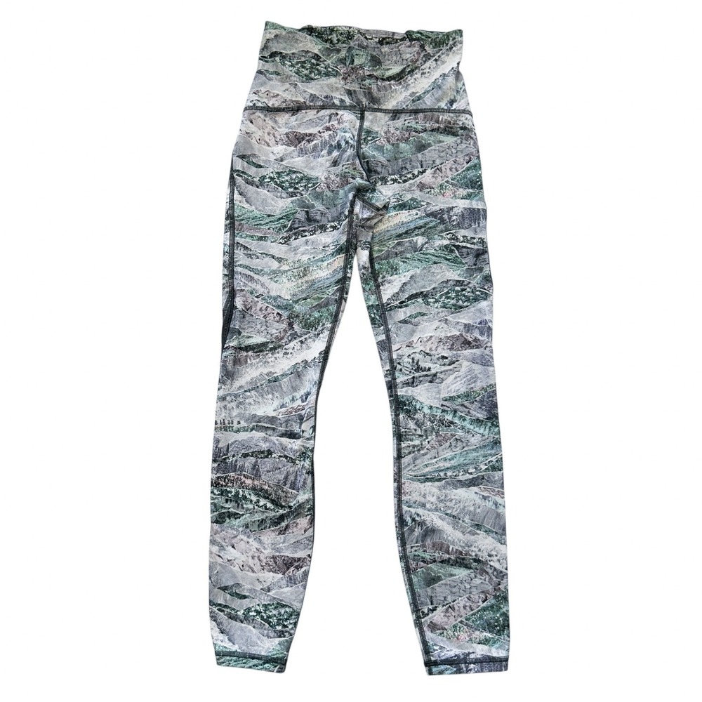 Lululemon Yoga Pants Size 4 Train Times Pant 25" -‎ Springscape Multi / Obsidian